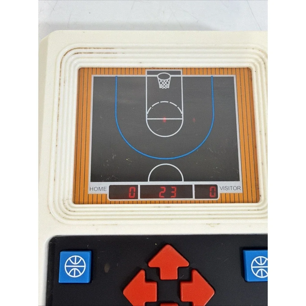 Mattel Classic Basketball Handheld Electronic‎ Game 2003 TESTED WORKS